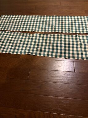 Dark Green & creme Gingham curtain valance set of 2, each panel is 15”L x 57”W